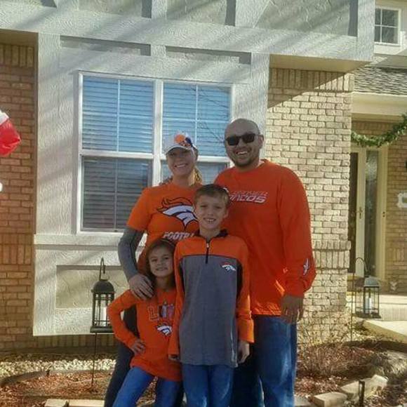 Meet your Posher, Nicole - Picture 1 of 1